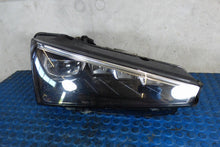 Laden Sie das Bild in den Galerie-Viewer, Frontscheinwerfer Skoda Scala 657941016A Rechts Scheinwerfer Headlight SCH5899527254zu