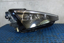 Laden Sie das Bild in den Galerie-Viewer, Frontscheinwerfer Skoda Scala 657941016A Rechts Scheinwerfer Headlight SCH5899527254zu