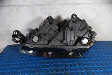 Laden Sie das Bild in den Galerie-Viewer, Frontscheinwerfer Skoda Scala 657941016A Rechts Scheinwerfer Headlight SCH5899527254zu