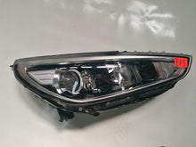 Laden Sie das Bild in den Galerie-Viewer, Frontscheinwerfer Hyundai I30 92102G4020 Rechts Scheinwerfer Headlight SCH5902401475vx
