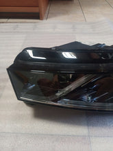 Laden Sie das Bild in den Galerie-Viewer, Frontscheinwerfer Skoda Octavia IV 5E4941015A LED Links Scheinwerfer Headlight SCH5903125756rs