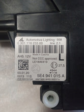 Laden Sie das Bild in den Galerie-Viewer, Frontscheinwerfer Skoda Octavia IV 5E4941015A LED Links Scheinwerfer Headlight SCH5903125756rs
