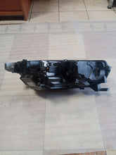 Laden Sie das Bild in den Galerie-Viewer, Frontscheinwerfer Skoda Octavia IV 5E4941015A LED Links Scheinwerfer Headlight SCH5903125756rs