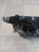 Laden Sie das Bild in den Galerie-Viewer, Frontscheinwerfer Skoda Octavia IV 5E4941015A LED Links Scheinwerfer Headlight SCH5903125756rs