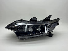 Laden Sie das Bild in den Galerie-Viewer, Frontscheinwerfer Mitsubishi Outlander 8301D3-31 Links Scheinwerfer Headlight SCH5909779052ak