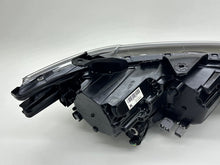 Laden Sie das Bild in den Galerie-Viewer, Frontscheinwerfer Mitsubishi Outlander 8301D3-31 Links Scheinwerfer Headlight SCH5909779052ak