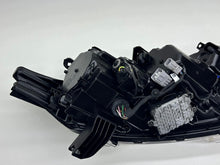 Laden Sie das Bild in den Galerie-Viewer, Frontscheinwerfer Mitsubishi Outlander 8301D3-31 Links Scheinwerfer Headlight SCH5909779052ak
