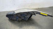 Load image into Gallery viewer, Frontscheinwerfer Toyota Avensis 81130-05370 Rechts Scheinwerfer Headlight SCH5912743306le