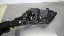 Load image into Gallery viewer, Frontscheinwerfer Toyota Avensis 81130-05370 Rechts Scheinwerfer Headlight SCH5912743306le