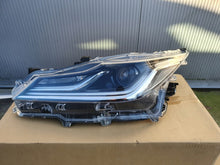 Load image into Gallery viewer, Frontscheinwerfer Toyota Corolla 81150-02T51-00 LED Links Scheinwerfer Headlight SCH5916224462tf