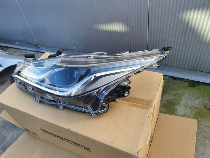 Frontscheinwerfer Toyota Corolla 81150-02T51-00 LED Links Scheinwerfer Headlight SCH5916224462tf