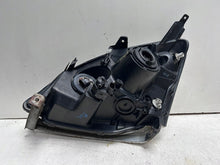Laden Sie das Bild in den Galerie-Viewer, Frontscheinwerfer Honda Civic I HCHR-213 Rechts Scheinwerfer Headlight SCH5917379020uh