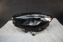 Laden Sie das Bild in den Galerie-Viewer, Frontscheinwerfer Mercedes-Benz W247 A2479061305 Links Scheinwerfer Headlight SCH5918073141vk