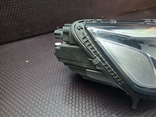 Load image into Gallery viewer, Frontscheinwerfer Audi A4 8W0941034E 030111763400 Links Scheinwerfer Headlight SCH5918589144xv