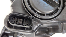 Laden Sie das Bild in den Galerie-Viewer, Frontscheinwerfer Mercedes-Benz Viano A6398201961 Rechts Scheinwerfer Headlight SCH5922689847ya