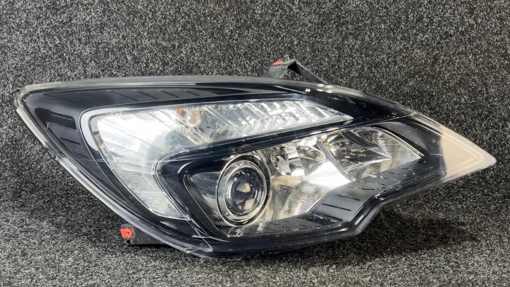 Frontscheinwerfer Opel Astra J 1ZT01001201 Rechts Scheinwerfer Headlight SCH5935781842wa