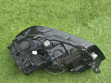 Laden Sie das Bild in den Galerie-Viewer, Frontscheinwerfer VW Golf Sportsvan 517941040B Xenon Rechts Headlight SCH5938548638mg