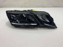 Laden Sie das Bild in den Galerie-Viewer, Frontscheinwerfer Skoda Octavia III 5E1941016 Rechts Scheinwerfer Headlight SCH5945714243pf