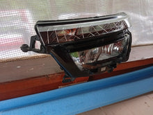 Laden Sie das Bild in den Galerie-Viewer, Frontscheinwerfer Skoda Kamiq 658941015 LED Links Scheinwerfer Headlight SCH5946150925mj