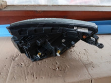 Laden Sie das Bild in den Galerie-Viewer, Frontscheinwerfer Skoda Kamiq 658941015 LED Links Scheinwerfer Headlight SCH5946150925mj