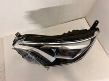 Load image into Gallery viewer, Frontscheinwerfer Toyota Rav 4 8117042650 Links Scheinwerfer Headlight SCH5946394703ew