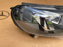 Laden Sie das Bild in den Galerie-Viewer, Frontscheinwerfer Opel Zafira Vivaro 983283648000 Xenon Rechts oder Links SCH5963482431jm