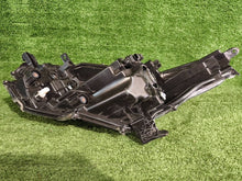 Load image into Gallery viewer, Frontscheinwerfer Toyota Yaris NRR1466 Rechts Scheinwerfer Headlight SCH5965737654cn