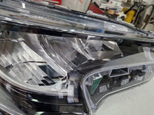 Load image into Gallery viewer, Frontscheinwerfer Toyota Corolla 81110-02S60 LED Rechts Scheinwerfer Headlight SCH5968640315hz