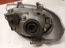 Laden Sie das Bild in den Galerie-Viewer, Frontscheinwerfer Renault Trafic II 89308690 Links Scheinwerfer Headlight SCH5980268560jo