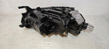 Laden Sie das Bild in den Galerie-Viewer, Frontscheinwerfer Skoda Octavia IV 5E4941015B LED Links Scheinwerfer Headlight SCH5986188649fl
