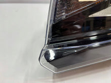 Laden Sie das Bild in den Galerie-Viewer, Frontscheinwerfer Chevrolet Camaro 84364827 Links Scheinwerfer Headlight SCH5988276101cq