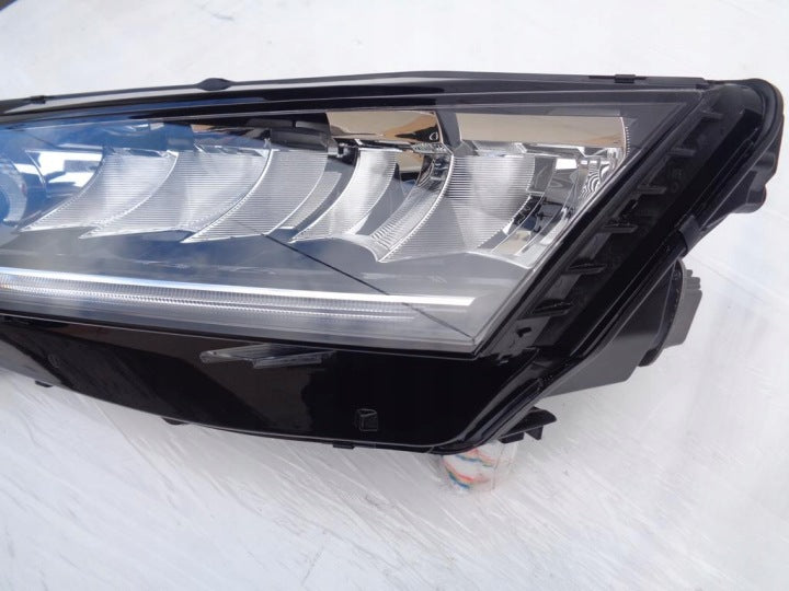 Frontscheinwerfer Skoda Octavia 5E4941015030111823100 LED Links Headlight SCH5995453340bx
