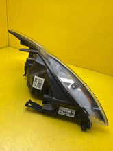 Laden Sie das Bild in den Galerie-Viewer, Frontscheinwerfer Ford Focus II 8M51-13D155-CE Xenon Links Headlight SCH5999850813nw