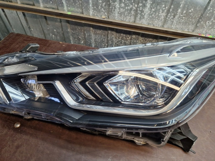 Frontscheinwerfer Nissan Micra I K14 26060-5AF2A Links Scheinwerfer Headlight SCH6009368737rf