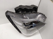 Laden Sie das Bild in den Galerie-Viewer, Frontscheinwerfer Hyundai Kona 92102BE100 Rechts Scheinwerfer Headlight SCH6015104626cf