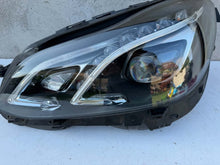 Laden Sie das Bild in den Galerie-Viewer, Frontscheinwerfer Mercedes-Benz W212 2128202339 Links Scheinwerfer Headlight SCH6020914417oy