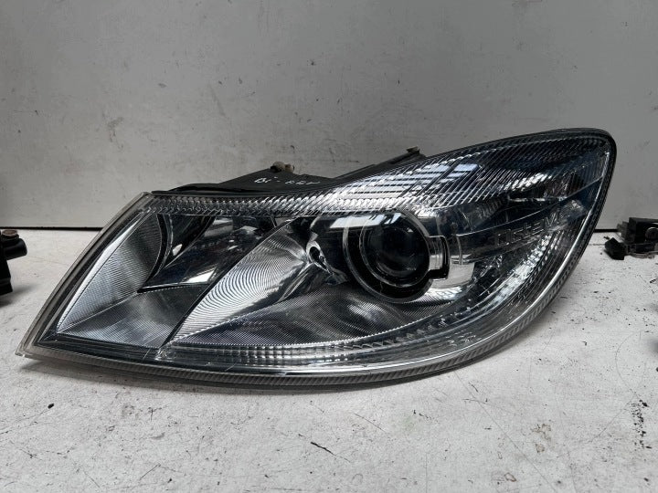 Frontscheinwerfer Skoda Octavia I 1Z2941016G Xenon Ein Satz Headlight SCH6023429843bs