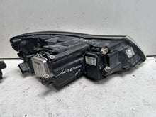 Laden Sie das Bild in den Galerie-Viewer, Frontscheinwerfer Skoda Octavia I 1Z2941016G Xenon Ein Satz Headlight SCH6023429843bs