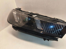 Laden Sie das Bild in den Galerie-Viewer, Frontscheinwerfer BMW IX 5A64BD6-04 Rechts Scheinwerfer Headlight SCH6028080166wq