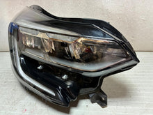 Laden Sie das Bild in den Galerie-Viewer, Frontscheinwerfer Renault Captur II 260108850R LED Ein Stück (Rechts oder Links) SCH6036699769dz