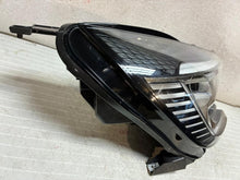 Laden Sie das Bild in den Galerie-Viewer, Frontscheinwerfer Renault Captur II 260108850R LED Ein Stück (Rechts oder Links) SCH6036699769dz