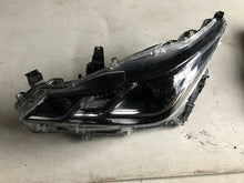 Load image into Gallery viewer, Frontscheinwerfer Toyota Corolla 8115002T31 Links Scheinwerfer Headlight SCH6039178612qr