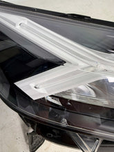 Laden Sie das Bild in den Galerie-Viewer, Frontscheinwerfer Dacia Sandero III Jogger 260107978R Rechts Headlight SCH6040685946zc