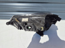 Laden Sie das Bild in den Galerie-Viewer, Frontscheinwerfer Skoda Superb 3V1941016B Xenon Rechts Scheinwerfer Headlight SCH6042721874qp