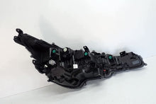Laden Sie das Bild in den Galerie-Viewer, Frontscheinwerfer Toyota Corolla 81150-02S60 Links Scheinwerfer Headlight SCH6044711962tu