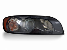 Laden Sie das Bild in den Galerie-Viewer, Frontscheinwerfer Volvo S40 31335246 LE01B676 0301198276 Rechts Headlight SCH6046143671zw