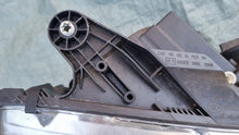 Laden Sie das Bild in den Galerie-Viewer, Frontscheinwerfer Mercedes-Benz W204 A2048200259 Rechts Scheinwerfer Headlight SCH6052446325ac