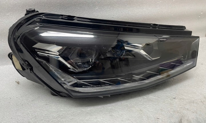 Frontscheinwerfer Skoda Fabia IV 6VB941016A LED Rechts Scheinwerfer Headlight SCH6053555942jx