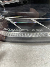 Laden Sie das Bild in den Galerie-Viewer, Frontscheinwerfer Skoda Fabia IV 6VB941016A LED Rechts Scheinwerfer Headlight SCH6053555942jx