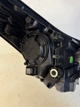 Load image into Gallery viewer, Frontscheinwerfer Kia Sportage IV 92101F1010 Links Scheinwerfer Headlight SCH6068771090gh